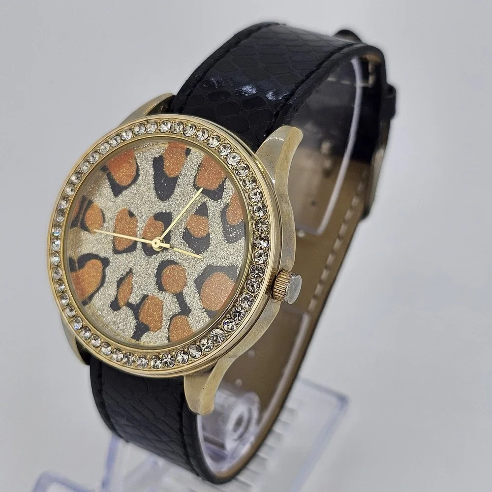 40MM Women's Watch Animal Print Dial Black Faux Leather‎ Band New Battery